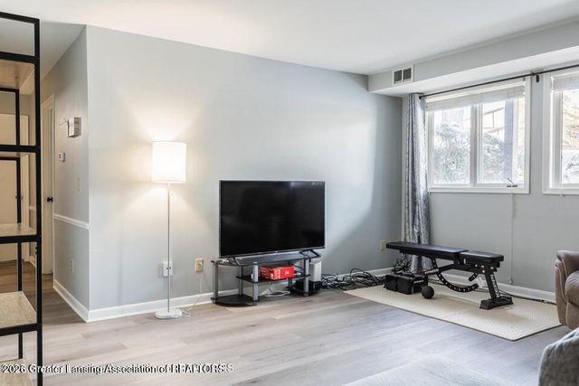 6160 Innkeepers Court 57, East Lansing, MI 48823