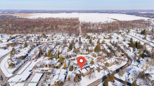 6160 Innkeepers Court 57, East Lansing, MI 48823