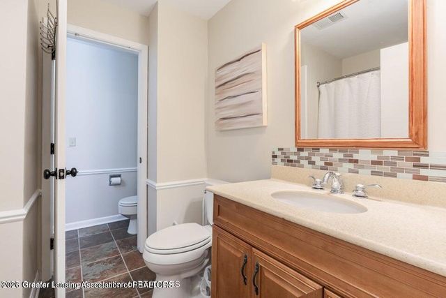 6160 Innkeepers Court 57, East Lansing, MI 48823