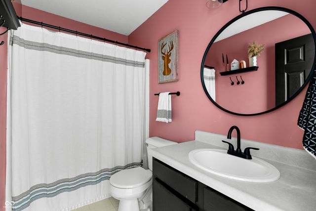 15455 Wandering Way, Noblesville, IN 46060