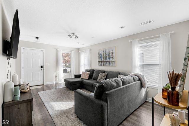 15455 Wandering Way, Noblesville, IN 46060