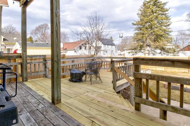 228 N FRANKLIN STREET, Oconto Falls, WI 54154