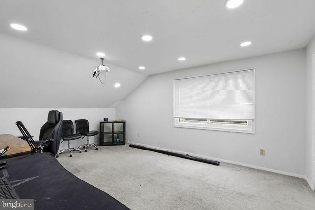 21 PARKHILL LN, Sicklerville, NJ 08081