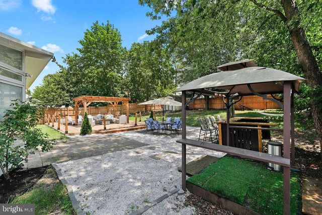 21 PARKHILL LN, Sicklerville, NJ 08081