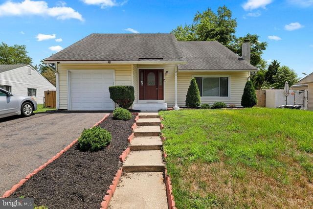 21 PARKHILL LN, Sicklerville, NJ 08081
