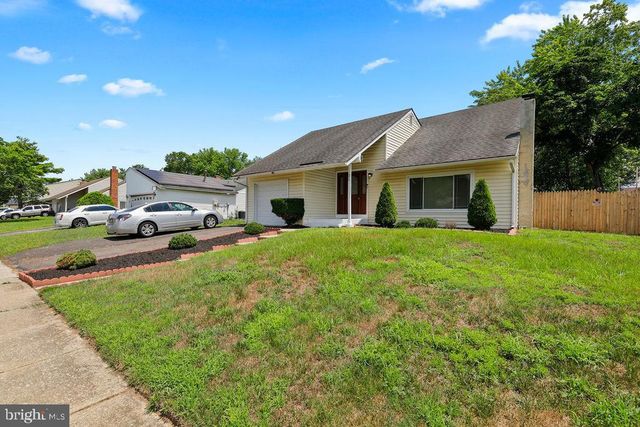 21 PARKHILL LN, Sicklerville, NJ 08081