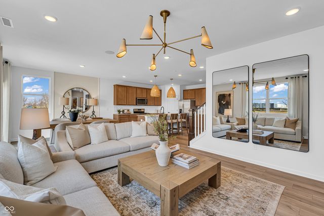 915 Sugarland Way, Greenwood, IN 46143