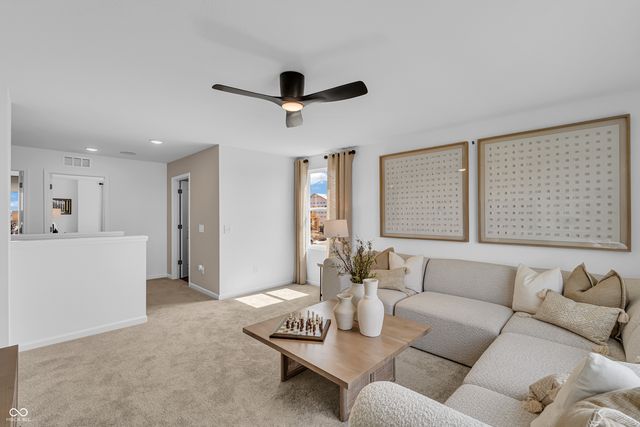 915 Sugarland Way, Greenwood, IN 46143