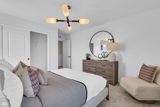 915 Sugarland Way, Greenwood, IN 46143