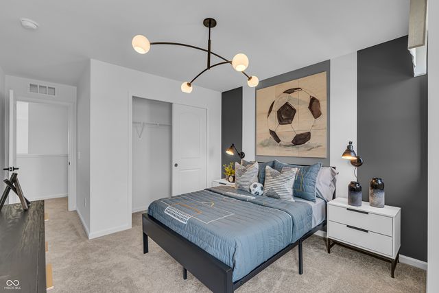 915 Sugarland Way, Greenwood, IN 46143