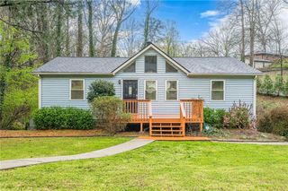 549 Pineland Circle SW, Mableton, GA 30126