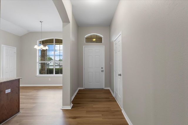 386 Molly Lane, Lindale, TX 75771
