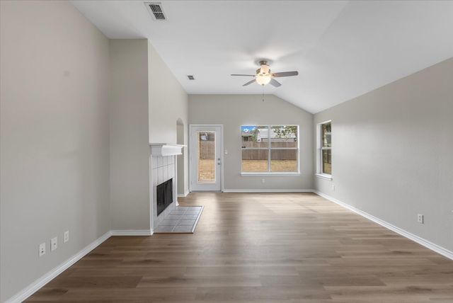 386 Molly Lane, Lindale, TX 75771