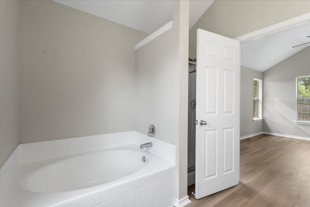 386 Molly Lane, Lindale, TX 75771
