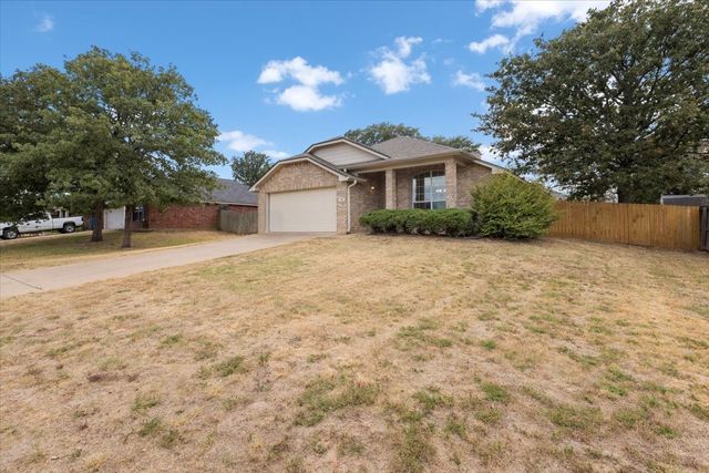 386 Molly Lane, Lindale, TX 75771