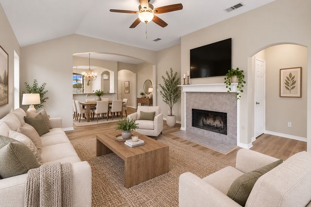 386 Molly Lane, Lindale, TX 75771