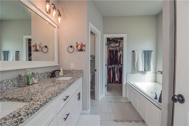 1901 Bergman Road, Pea Ridge, AR 72751