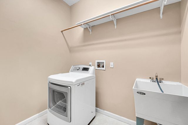 211 NW Pleasant Grove Way, Port St. Lucie, Port St Lucie, FL 34986