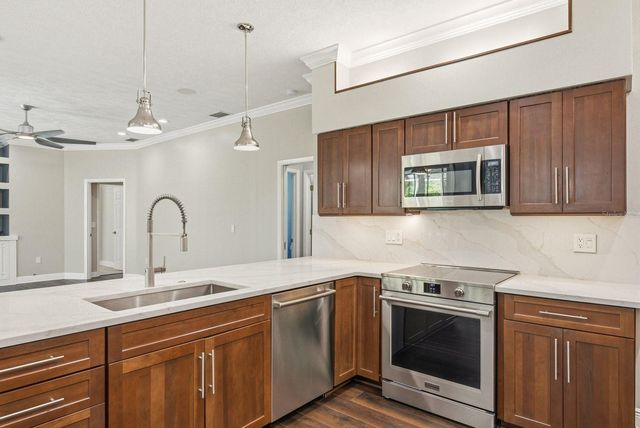 1796 PAINTED BUNTING CIRCLE, Palm Harbor, FL 34683
