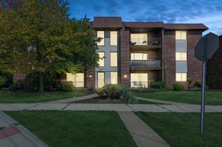17701 Park Boulevard 103, Lansing, IL 60438