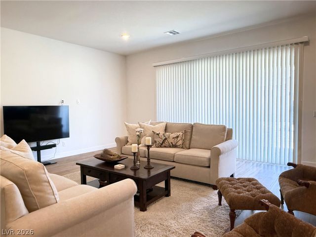 7179 Windsor Downs Avenue, Las Vegas, NV 89113
