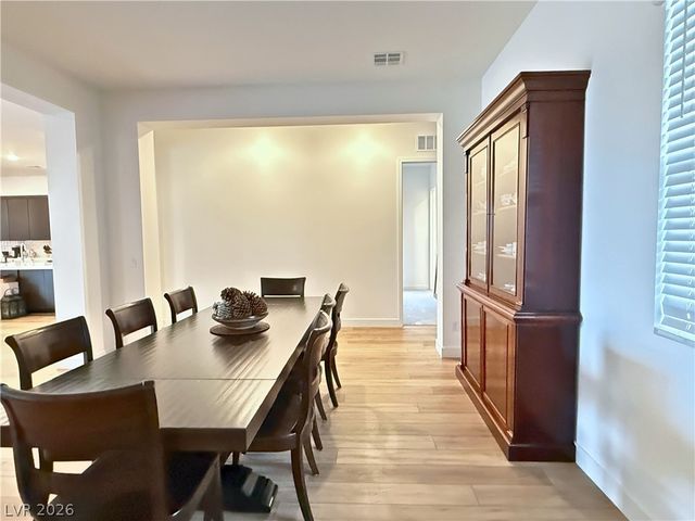 7179 Windsor Downs Avenue, Las Vegas, NV 89113