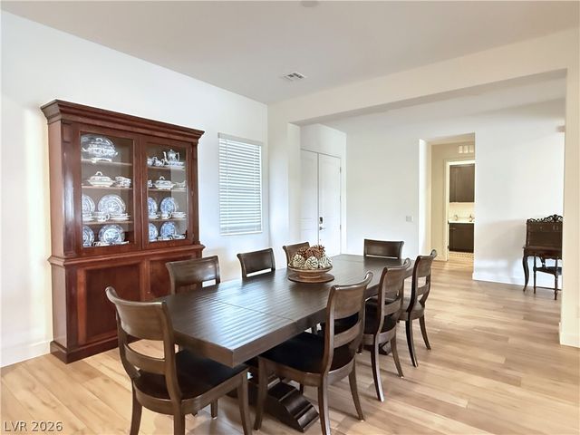 7179 Windsor Downs Avenue, Las Vegas, NV 89113
