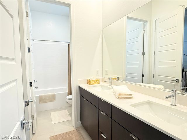 7179 Windsor Downs Avenue, Las Vegas, NV 89113