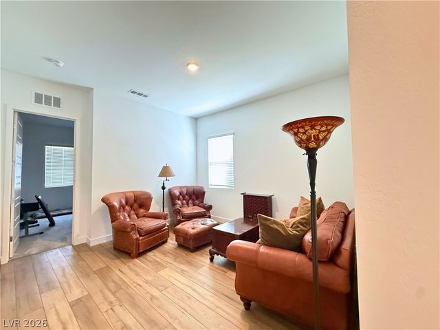 7179 Windsor Downs Avenue, Las Vegas, NV 89113