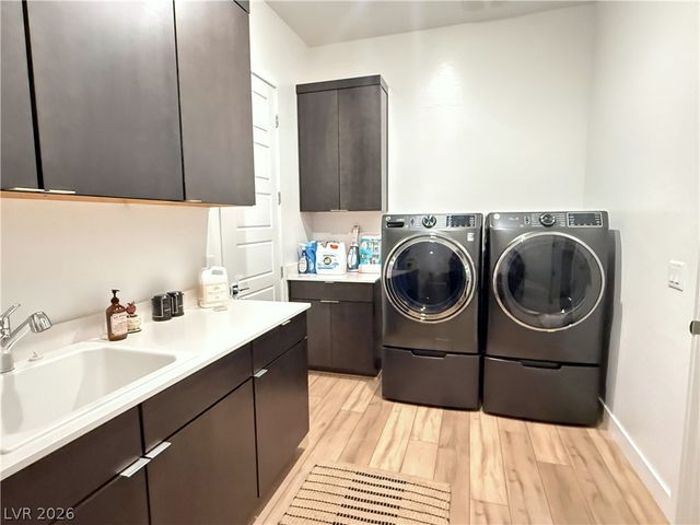 7179 Windsor Downs Avenue, Las Vegas, NV 89113
