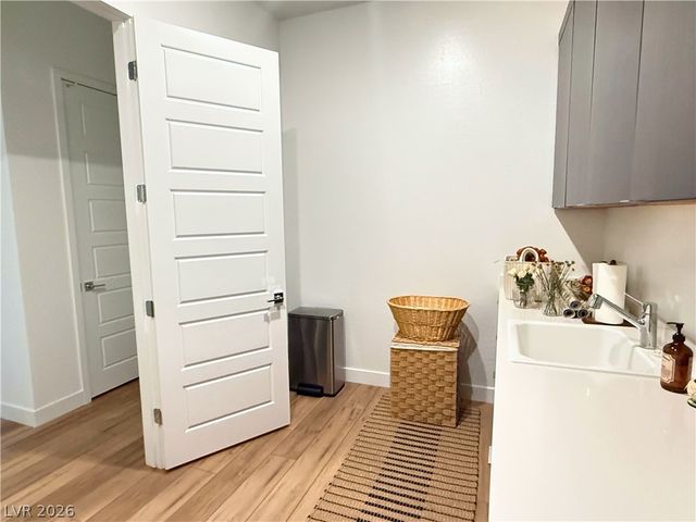 7179 Windsor Downs Avenue, Las Vegas, NV 89113