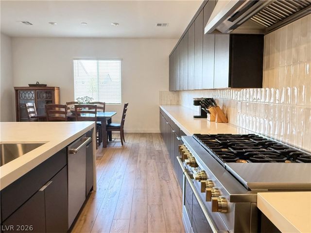 7179 Windsor Downs Avenue, Las Vegas, NV 89113