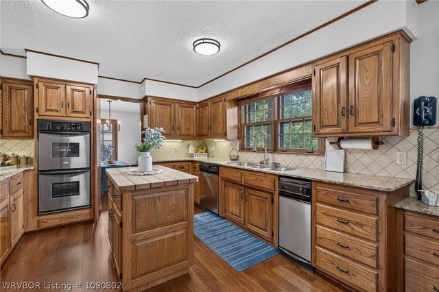 2708 Heather Oaks, Fort Smith, AR 72908