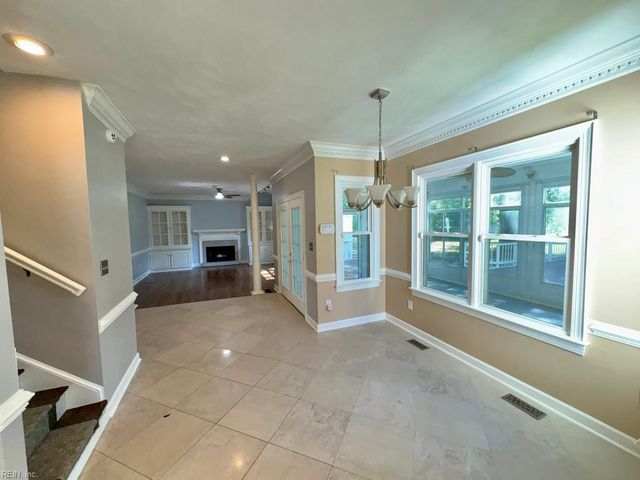 820 Spruce Forest CT, Chesapeake, VA 23322