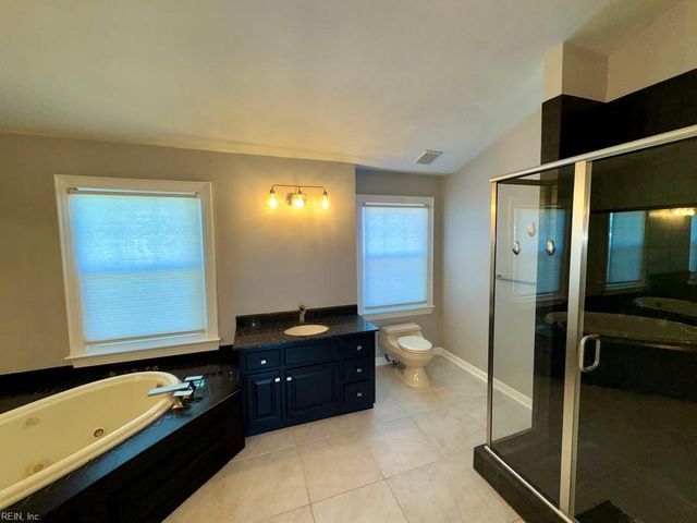 820 Spruce Forest CT, Chesapeake, VA 23322