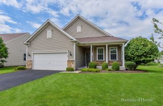 832 Colchester Drive, Oswego, IL 60543