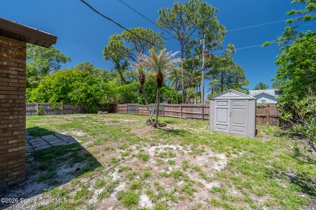 1631 Santonian Street SE, Palm Bay, FL 32909