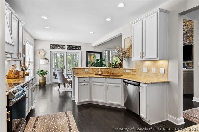 410 Legacy Lakes Way, Aberdeen, NC 28315