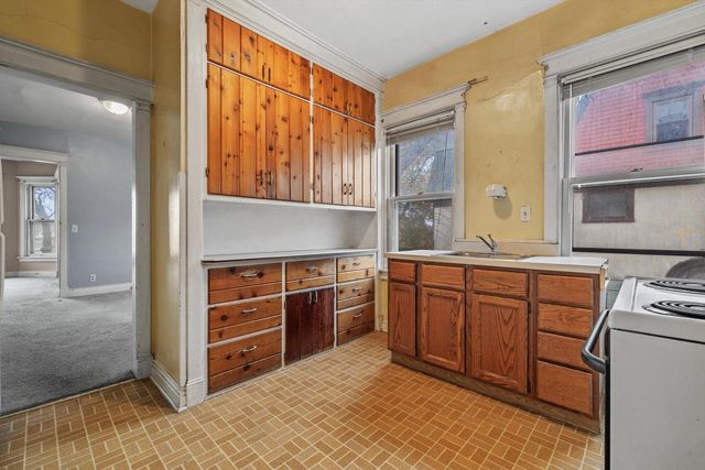 1722 Wisconsin AVENUE, Racine, WI 53403