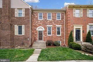 2816 KELLY SQ, Vienna, VA 22181