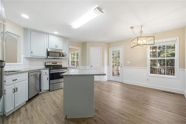 327 Red Fox Drive, Canton, GA 30114