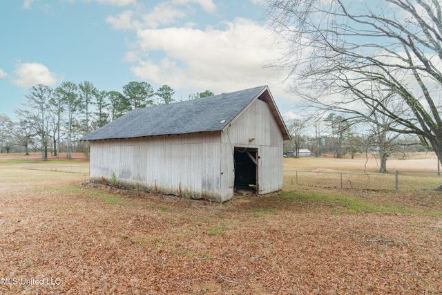 5285 Williamson Road, Clinton, MS 39056