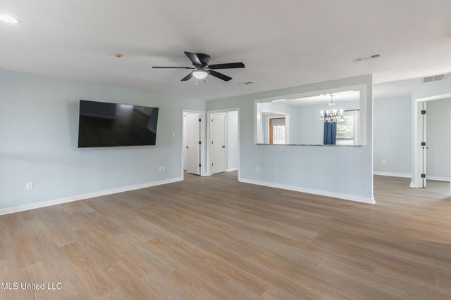 5285 Williamson Road, Clinton, MS 39056