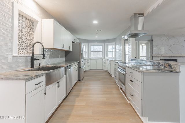 5285 Williamson Road, Clinton, MS 39056