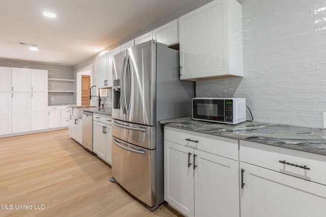 5285 Williamson Road, Clinton, MS 39056