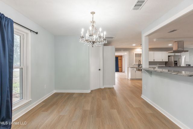 5285 Williamson Road, Clinton, MS 39056