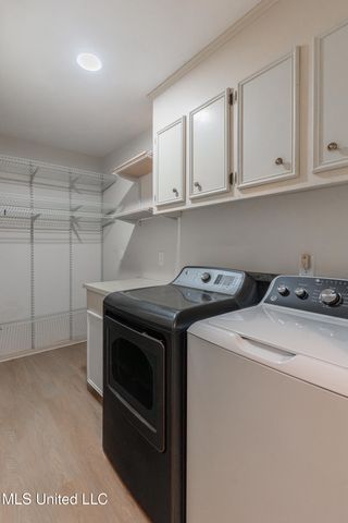 5285 Williamson Road, Clinton, MS 39056