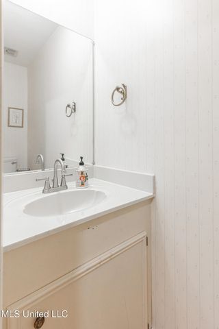 5285 Williamson Road, Clinton, MS 39056