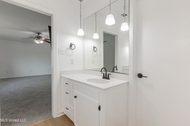 5285 Williamson Road, Clinton, MS 39056