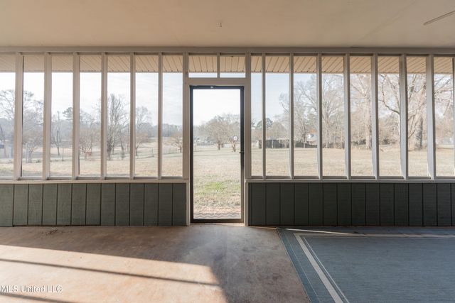 5285 Williamson Road, Clinton, MS 39056